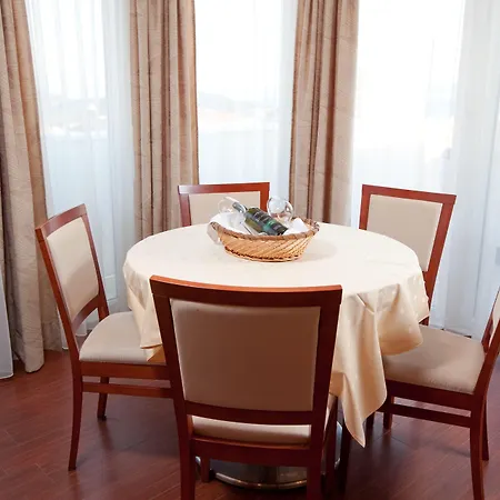 Agava Apartamento Makarska