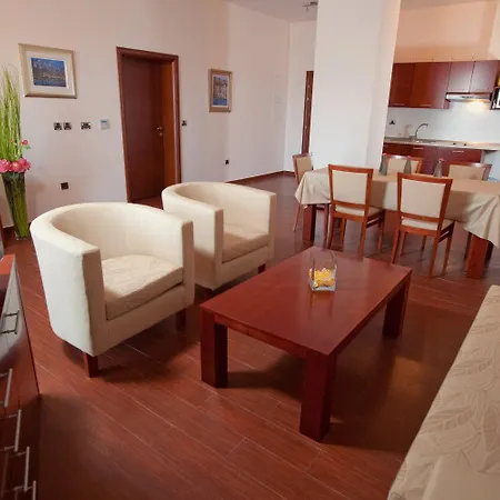 Apartament Agava *